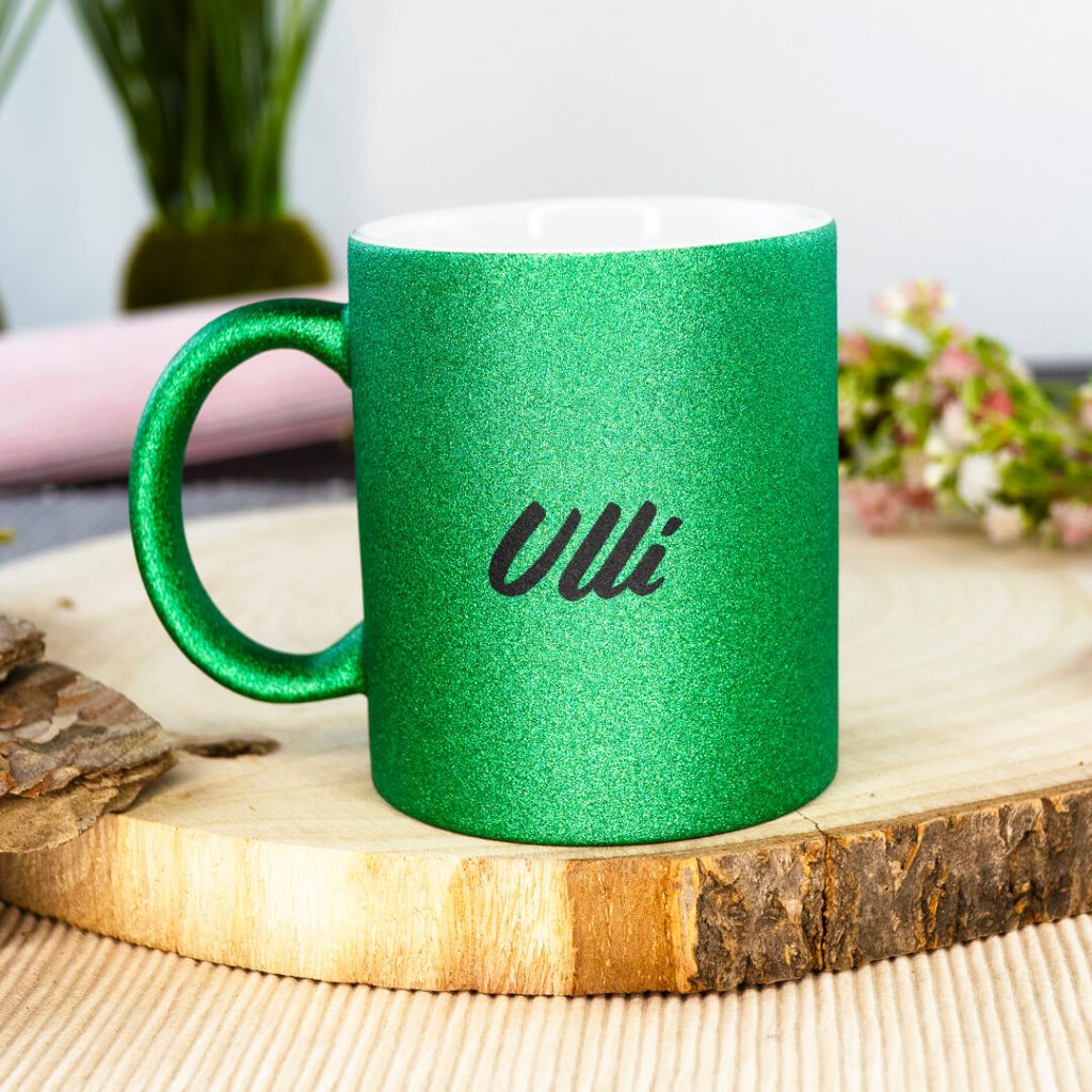 Rückseite: Grüne Glitzertasse mit Name